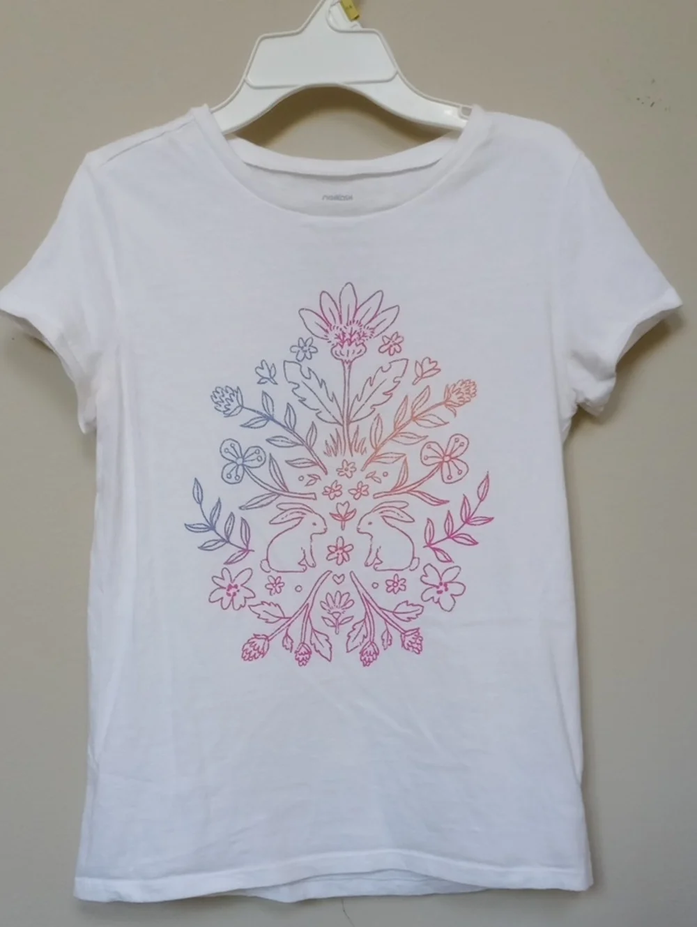 3 For $15🩵OshKosh Originals White Tee with Floral Rabbit Print